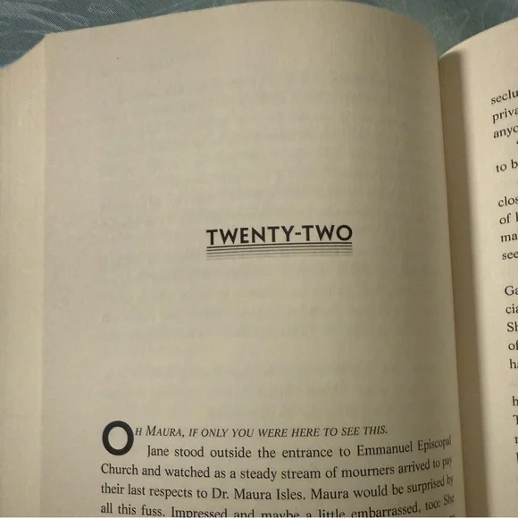 Ice Cold: A Rizzoli & Isles Novel by Tess Gerritsen (Hardcover, 1st edition) - Picture 5 of 5